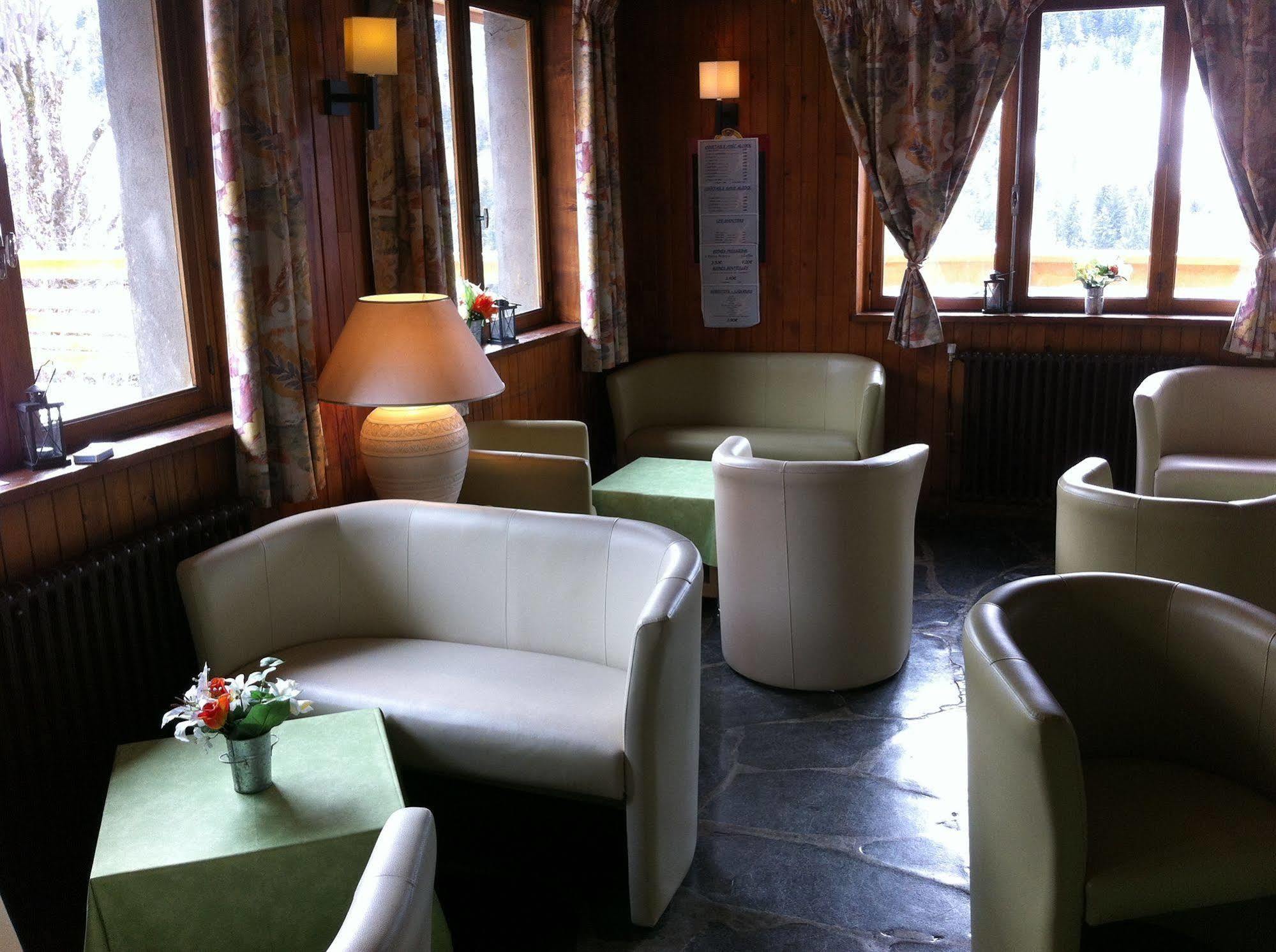 Hôtel Eliova Le Génépi Méribel Esterno foto
